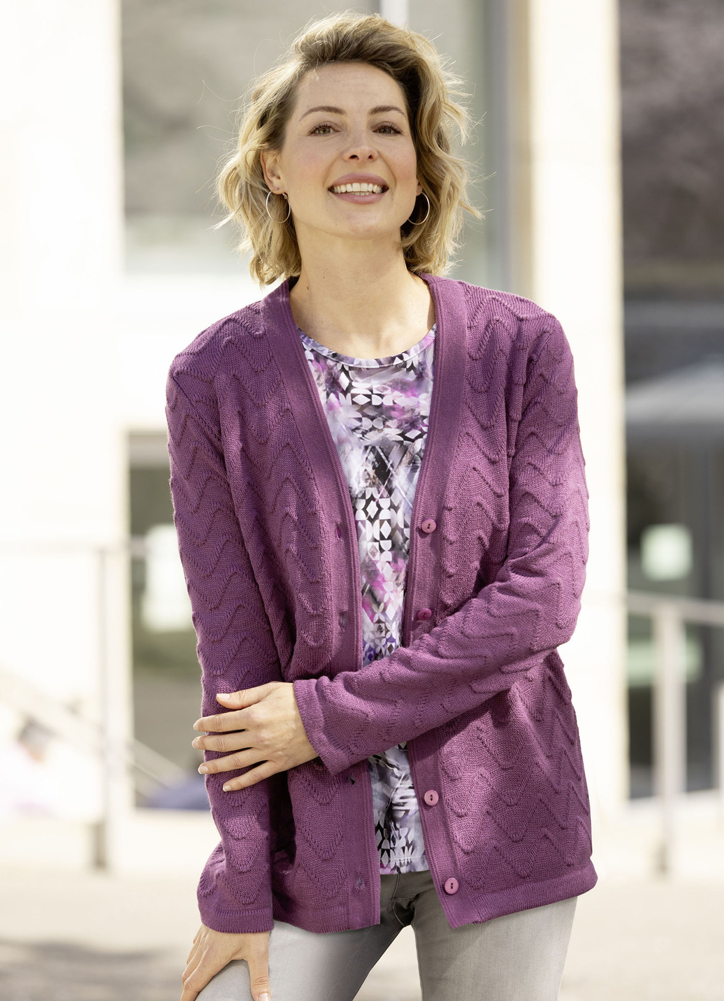 Strickjacke mit dekorativer Struktur