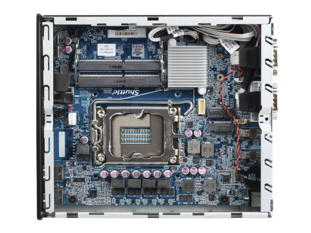 Shuttle XPC slim DH670V2 - Barebone - Slim-PC LGA1700 sokkel - Intel H670 - uden CPU - RAM 0 GB - UHD Graphics - Gigabit Ethernet, 2.5 Gigabit Ethernet - sort