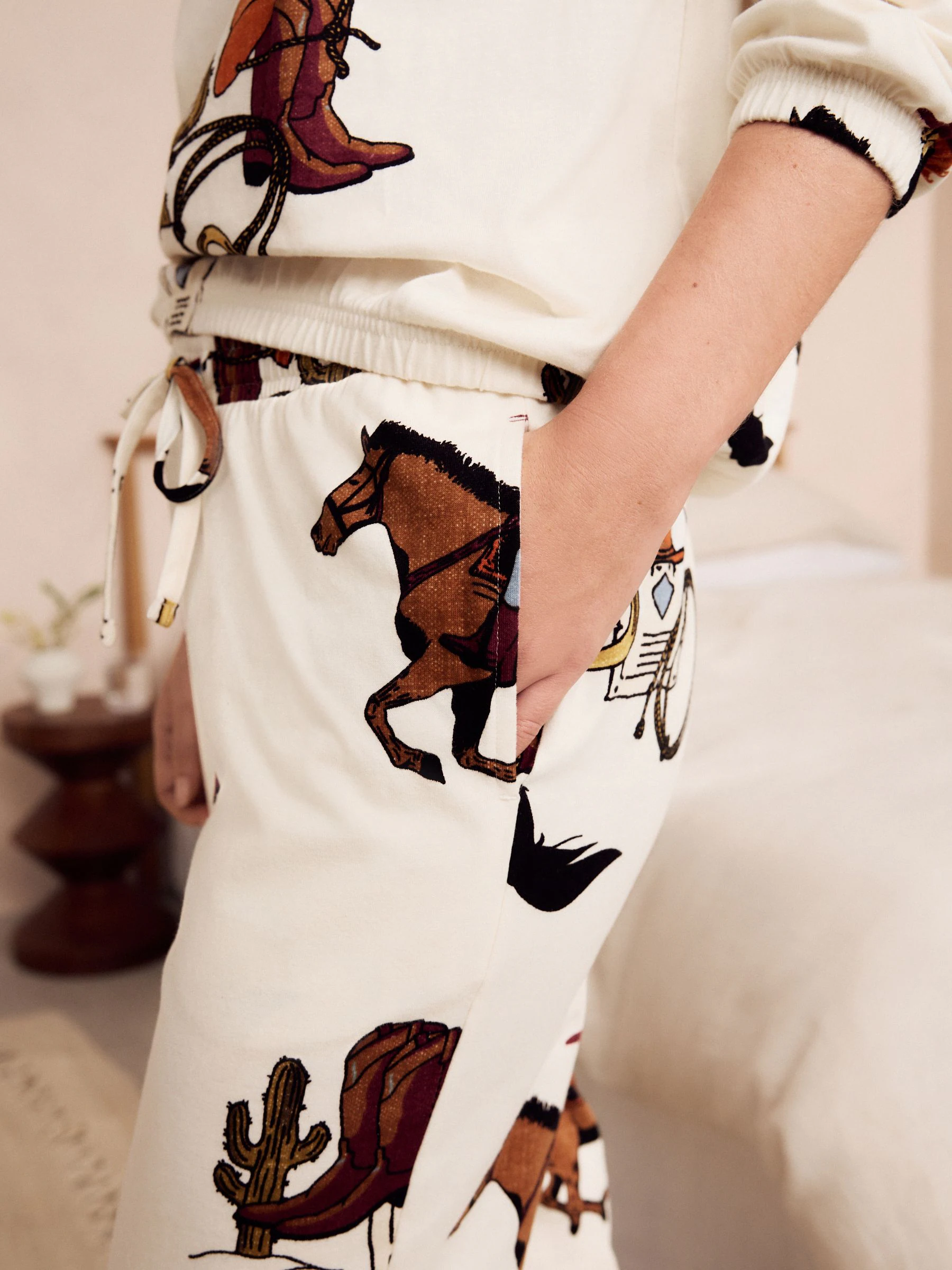 Ecru cowboylaarzen - Pyjama met lange mouwen
