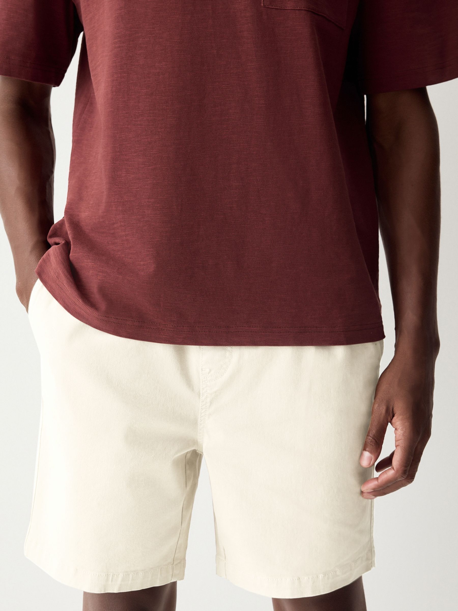 Ecru - Stretchy katoenen shorts met elastische tailleband