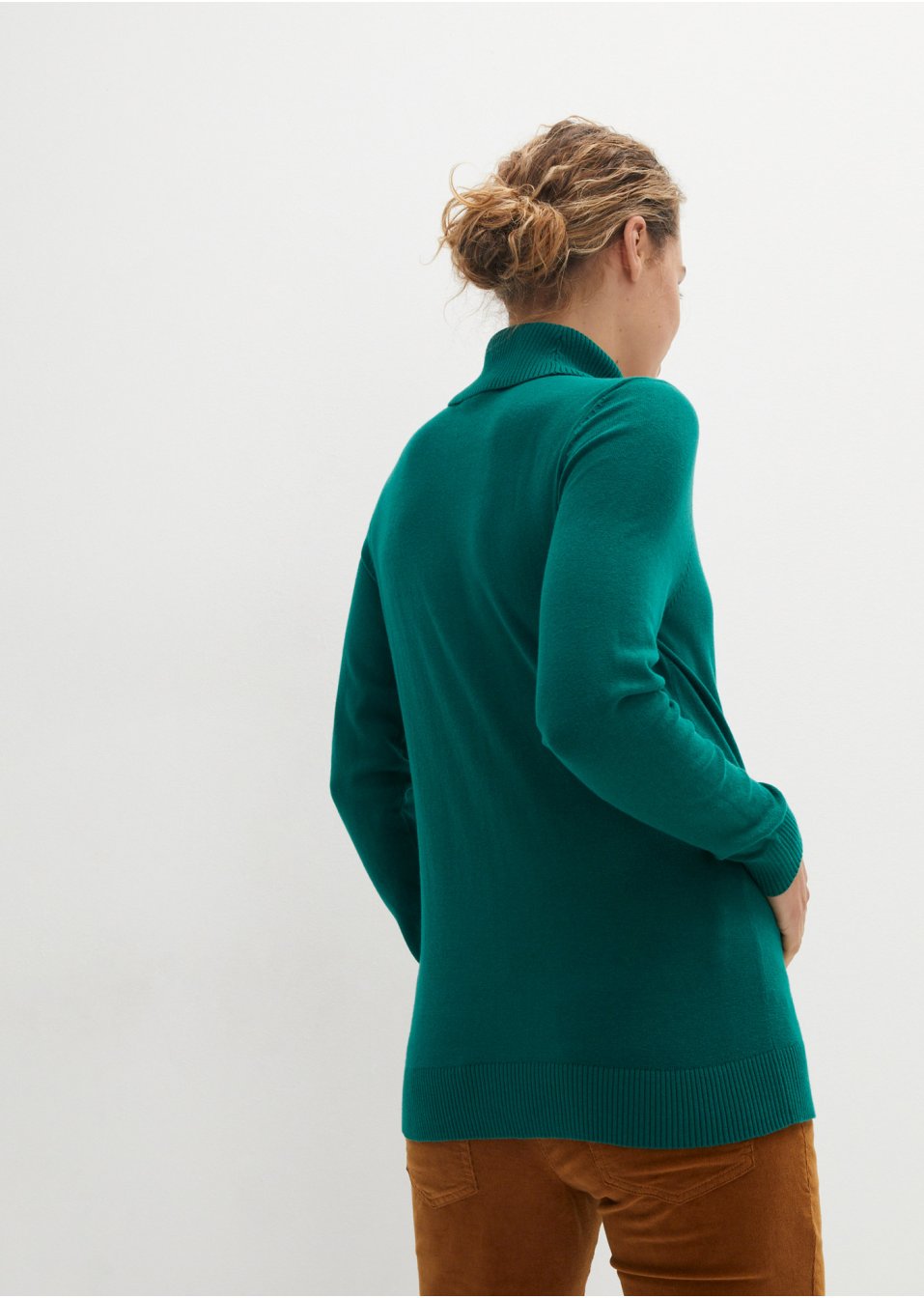 Pull de grossesse en maille avec col roulé
