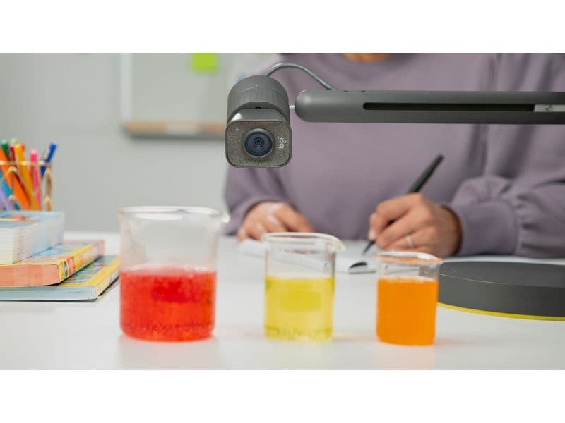 Logitech Reach - Verstellbare Content-Kamera mit Tischsocke Flexible und intuitive Kamera für kreative Content-Erstellung