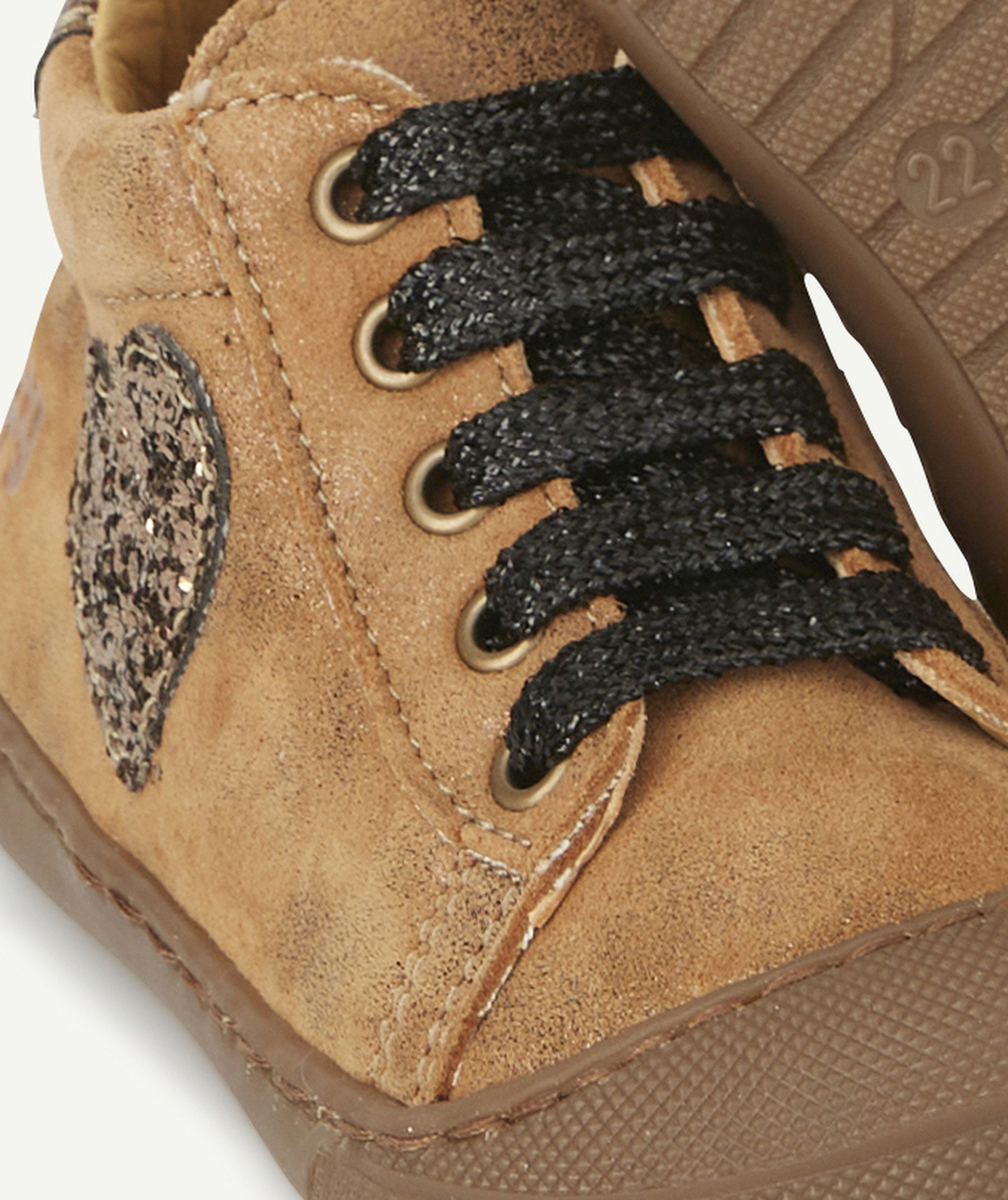 BOPYBOTTINES PREMIER PAS EN CUIR MARRON AVEC COEUR