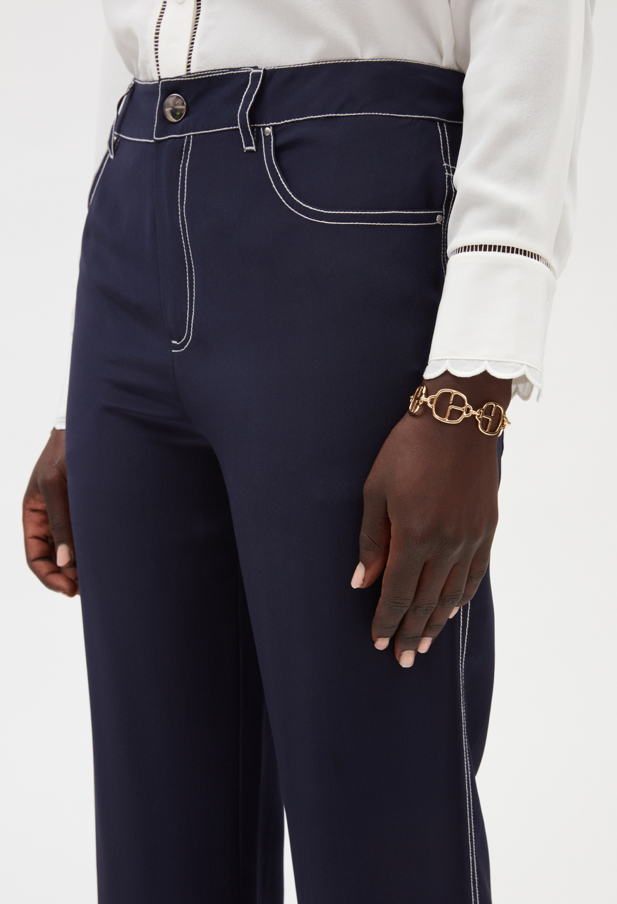 Bracelet monogramme dore