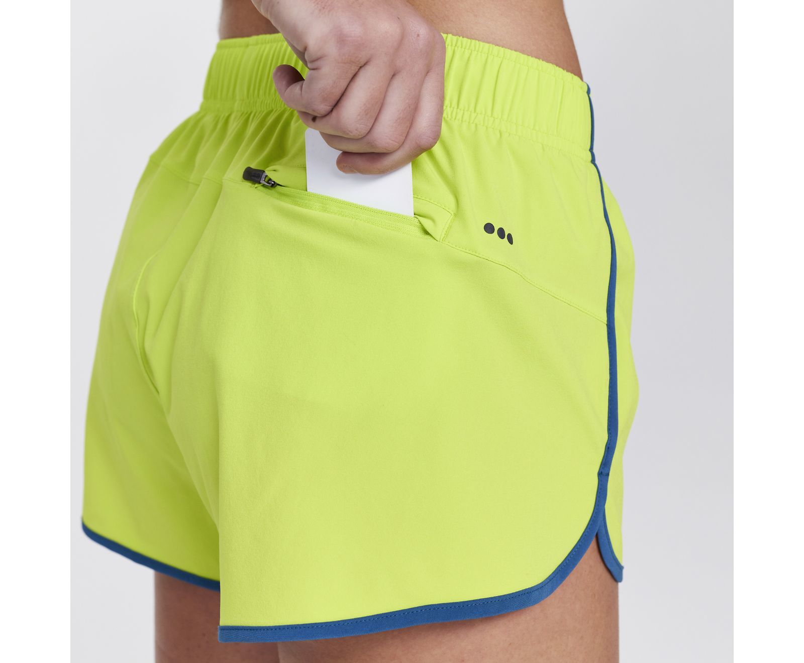 Saucony Outpace 3 Inch Hardloopbroek Kort Lime Groen Dames
