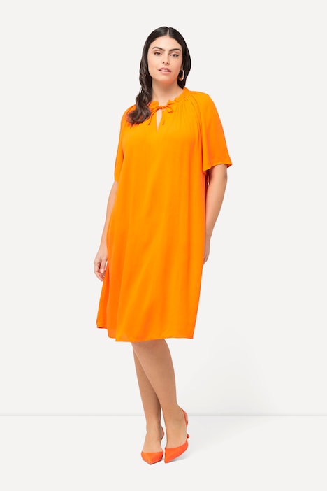 Kleid , Rüschen, A-Linie, Tunika-Ausschnitt, Halbarm