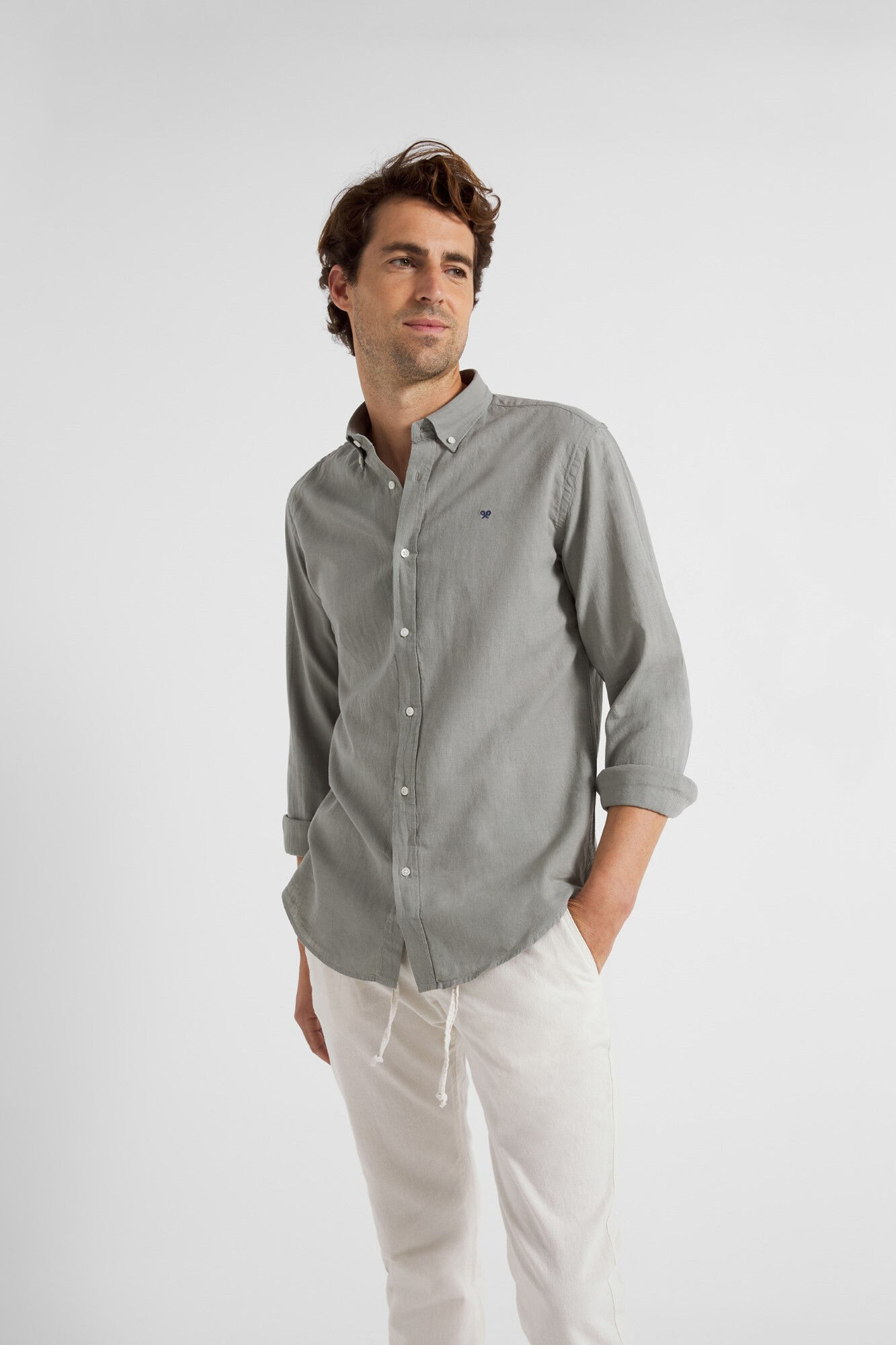 Camisa esportiva tingida de verde claro - Cáqui