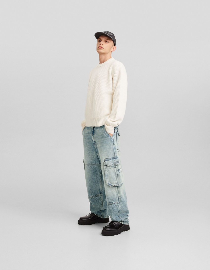 calça cargo estilo skater com efeito desbotado