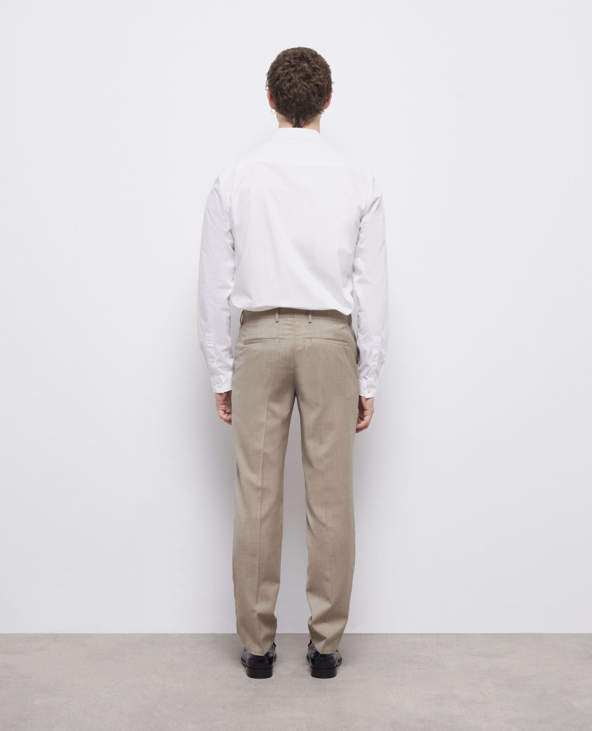 Pantalon de costume beige en laine fil à fil