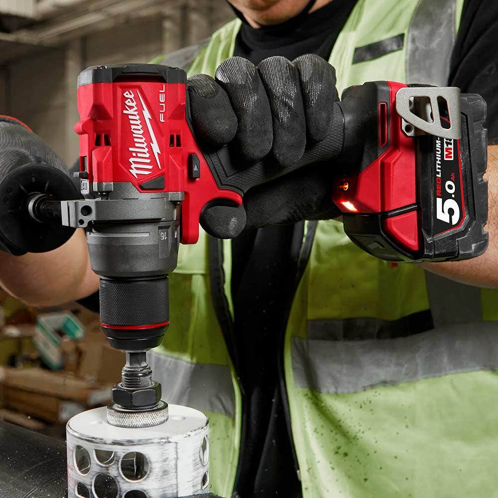 Furadeira/Parafusadeira Milwaukee 18V FUEL™ de 13mm (M18FDD30)