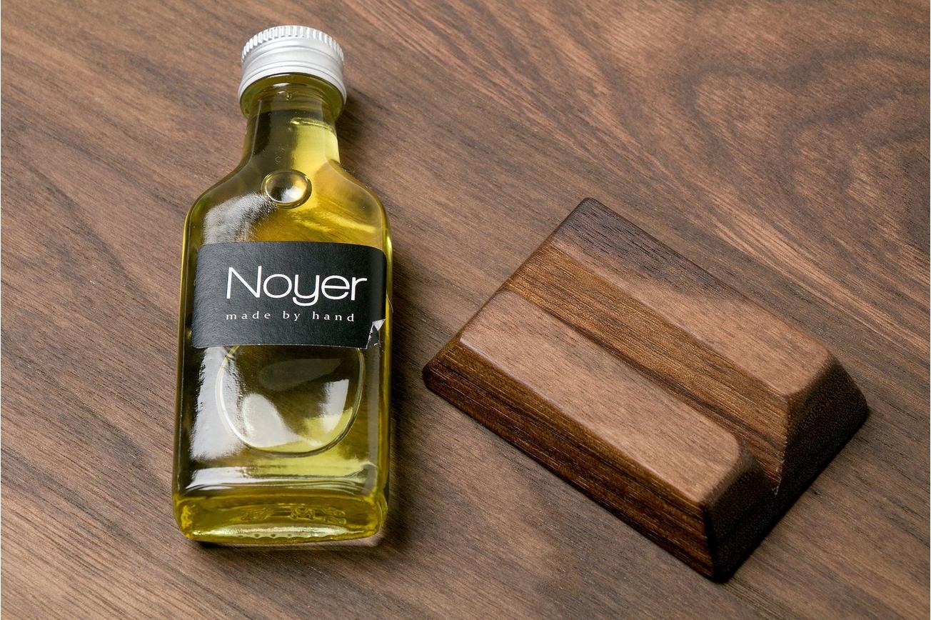 Noyer snijplank walnoothout met gleuf, 37x32 cm