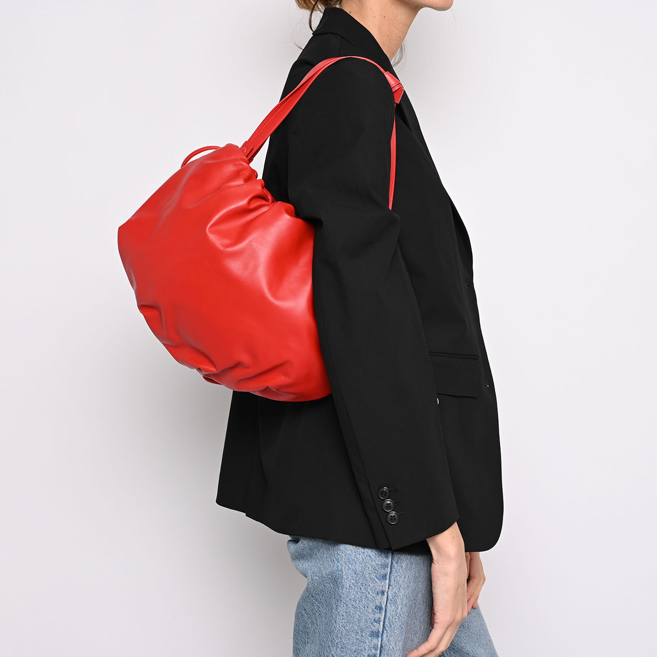 Bottega Veneta Sac porté épaule en Cuir lisse rouge - Parfait état - 35x26 cm