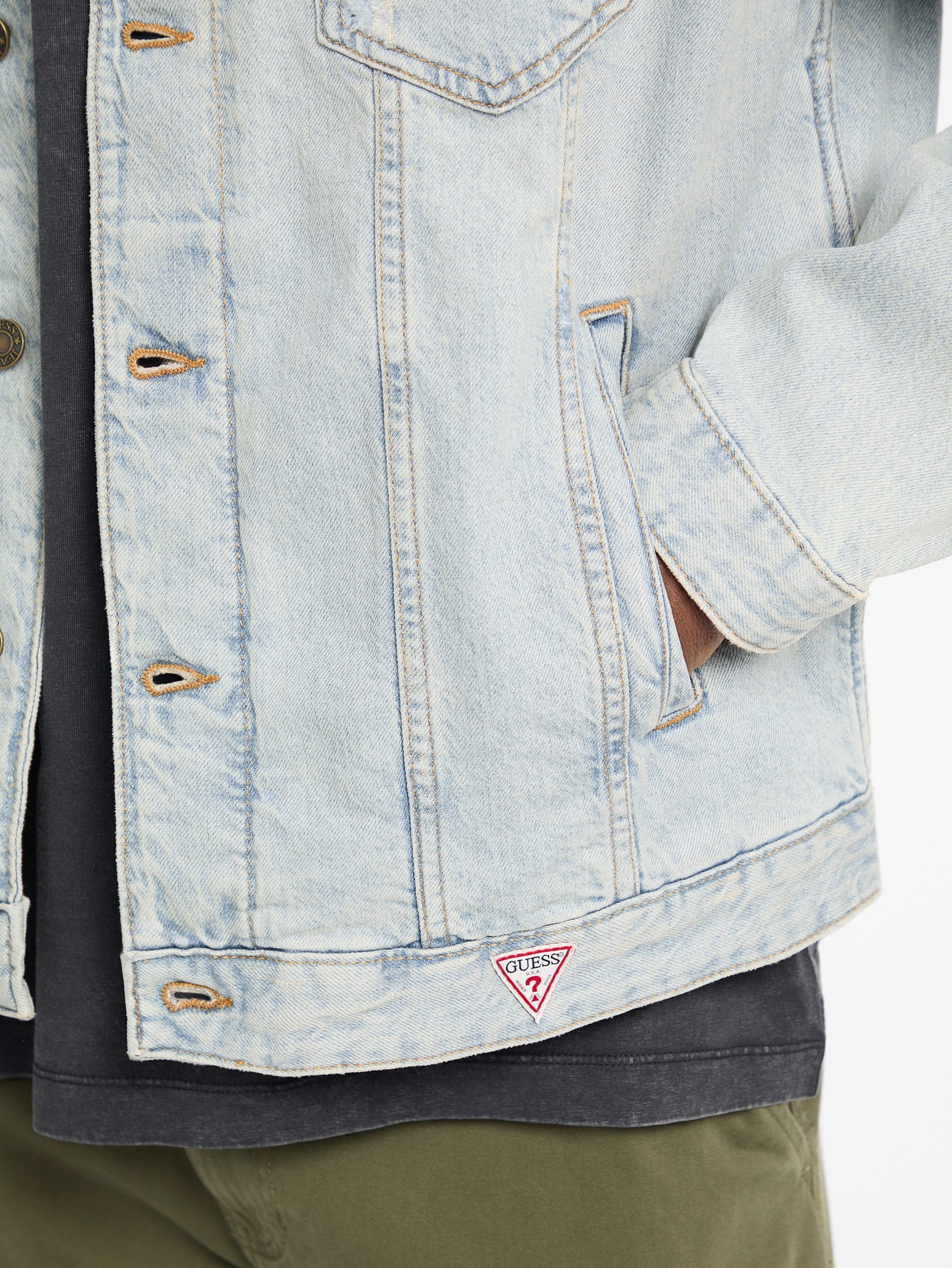 Jaqueta jeans oversized estilo caminhoneiro