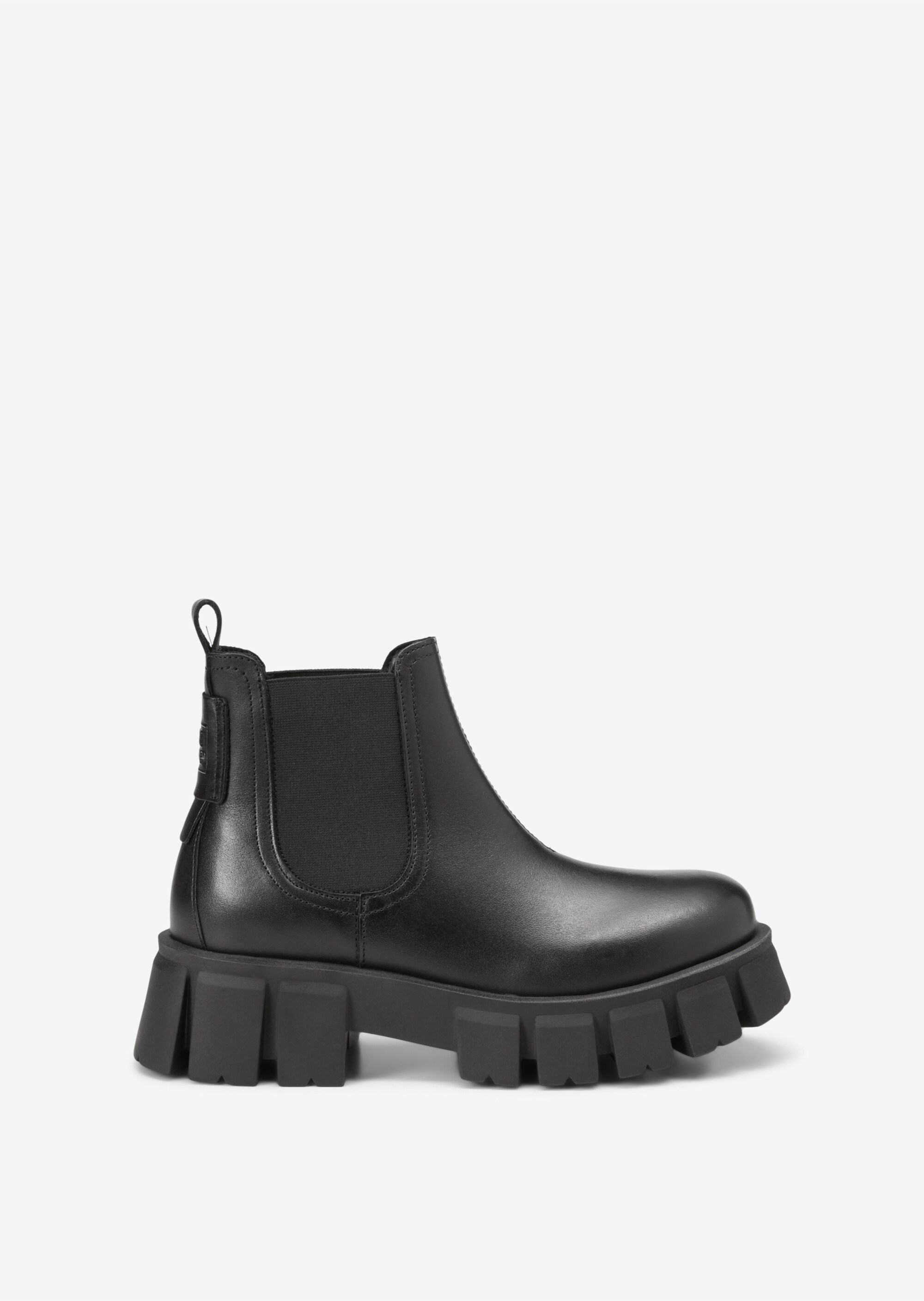 Bulky Chelsea-Boot mit starkem Profil