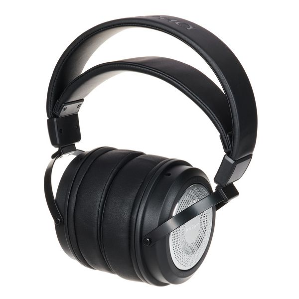 Behringer Alpha