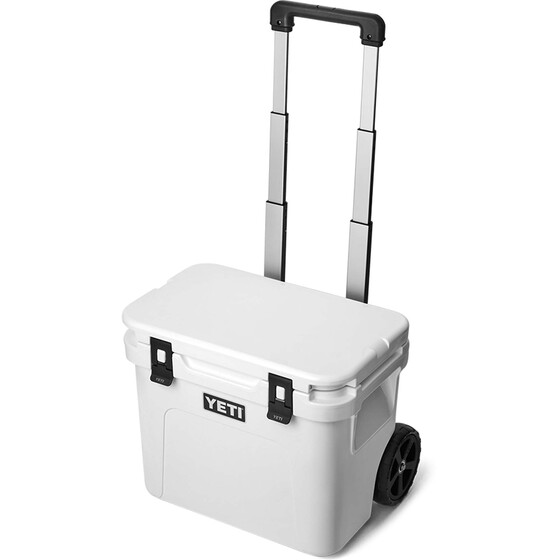 Yeti Roadie 32 Hard Cooler auf R dern