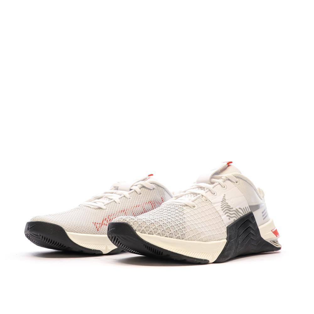 Nike Chaussures de Fitness Blanche/Noire Femme Nike Metcon