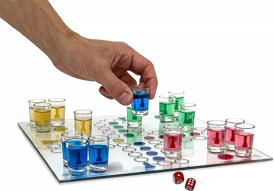 (30x30cm) Ludo Party Spiel Eile mit Weile Shot Trinkspiel