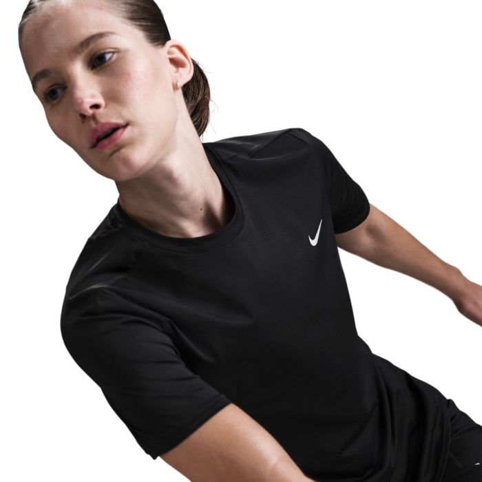 Nike Dame T-shirts Dri-FIT Swift SS Top Sort