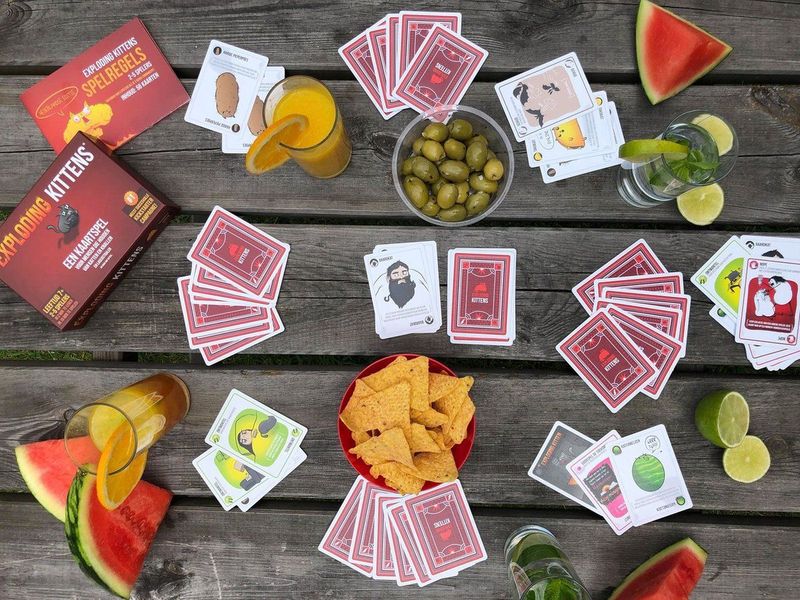 Exploding Kittens Originele Editie - Nederlandstalig Basis Kaartspel