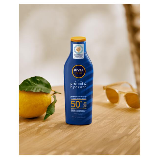 NIVEA SUN Zonnebrand Protect & Hydrate Zonnemelk SPF 50+ 200 ML