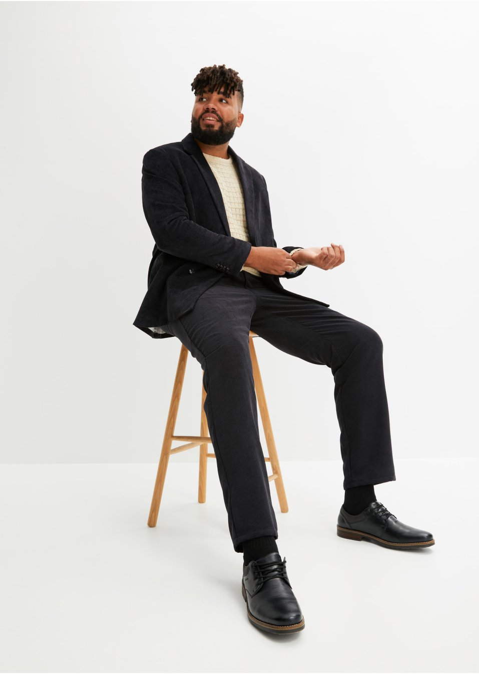 Pantalon chino en velours côtelé Regular Fit, Straight