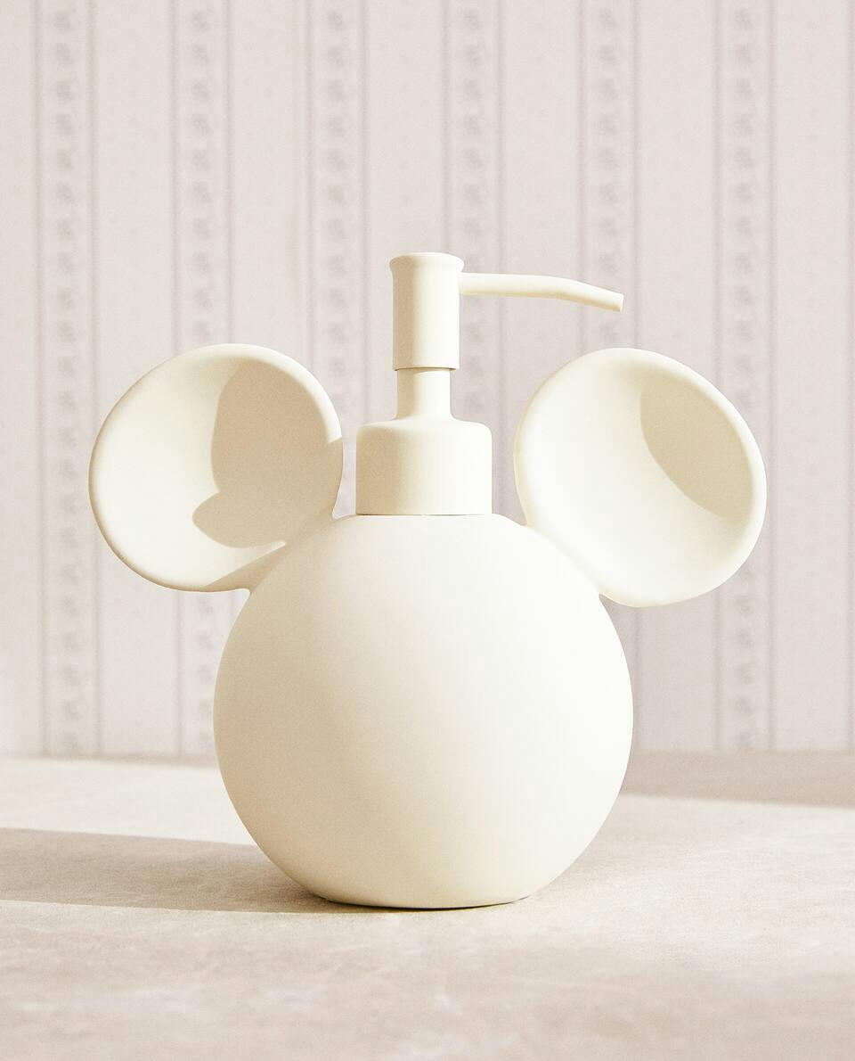 Conjunto de banheiro em formato do Mickey Mouse da Disney