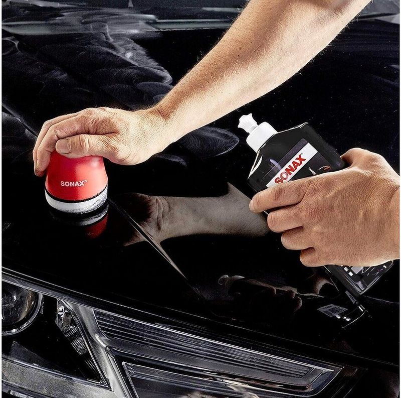 Sonax - Polish & Wax - Onderhoudsmiddel - Zwart - 500ml