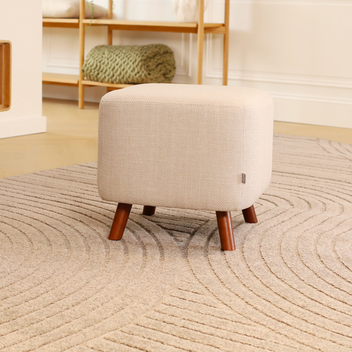Nolon Julia Vierkante Poef met Houten Pootjes 44 x 44 cm - Beige