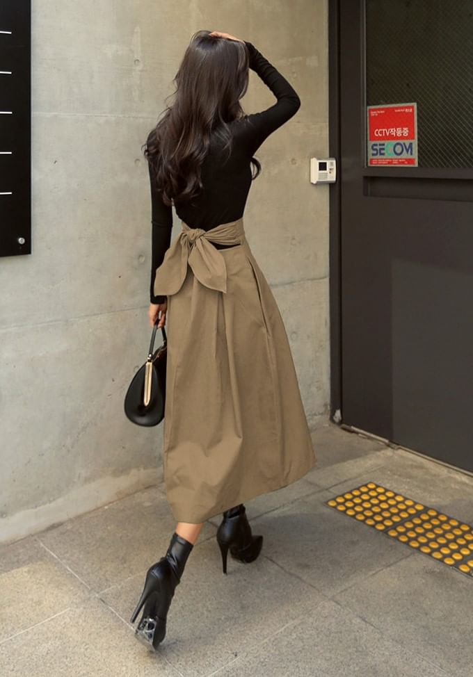 Lucuna - Hoge taille effen midi A-lijn rok