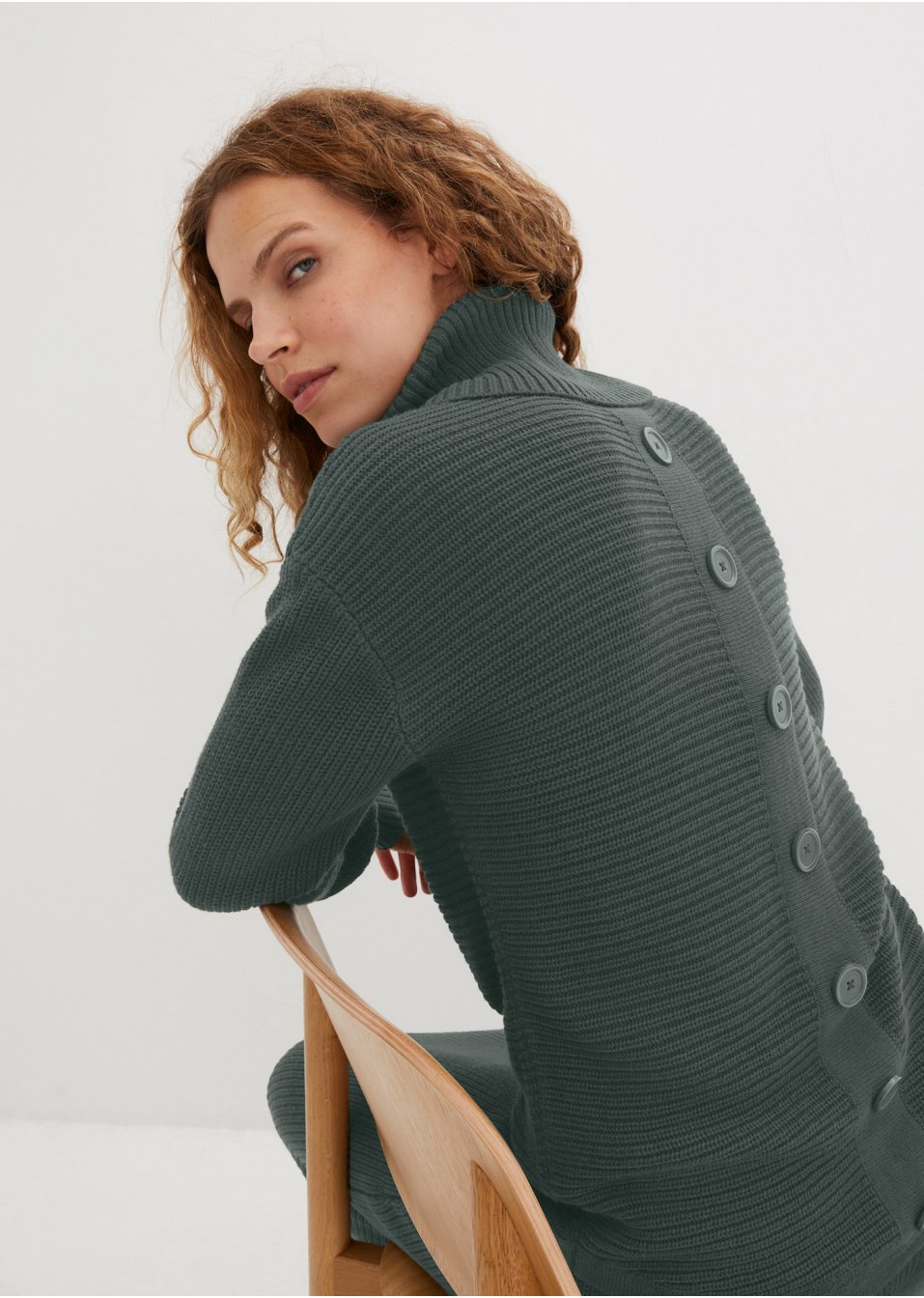Pull à boutonnage dans le dos