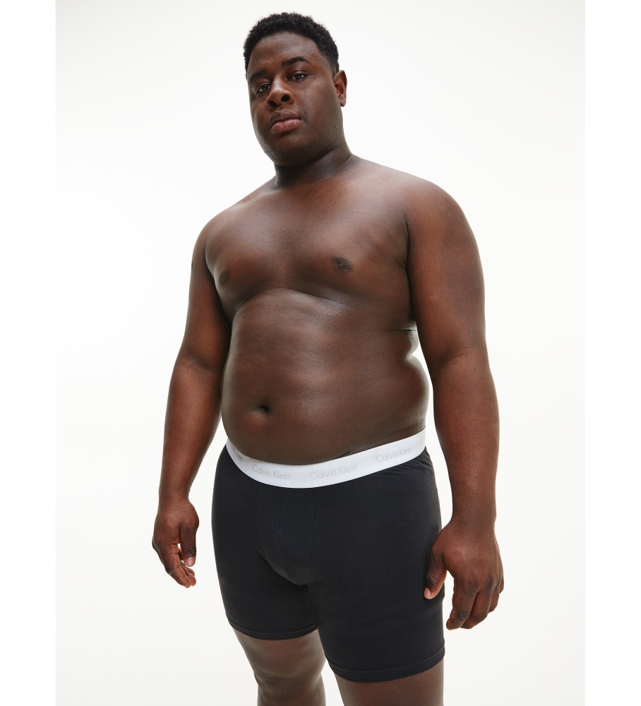 Pacote com 3 cuecas boxer plus size da Calvin Klein