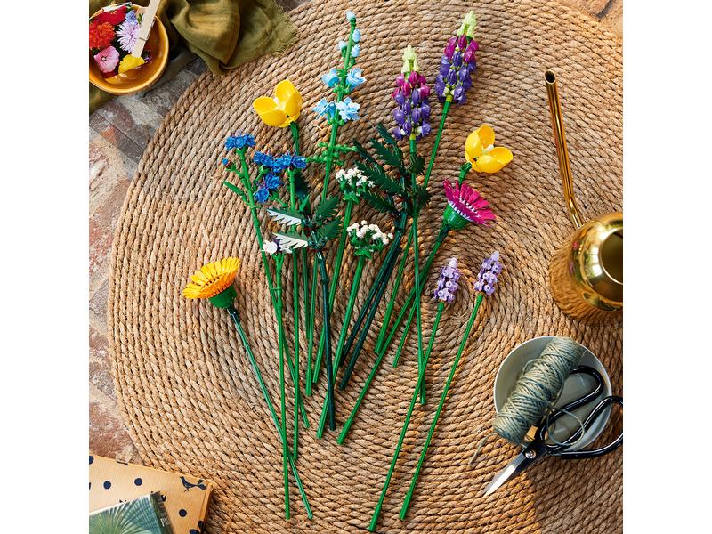 LEGO® Icons Botanicals Wildblumenstrauss 10313 Fesselndes Bauerlebnis für Naturliebhaber und angehende Floristen