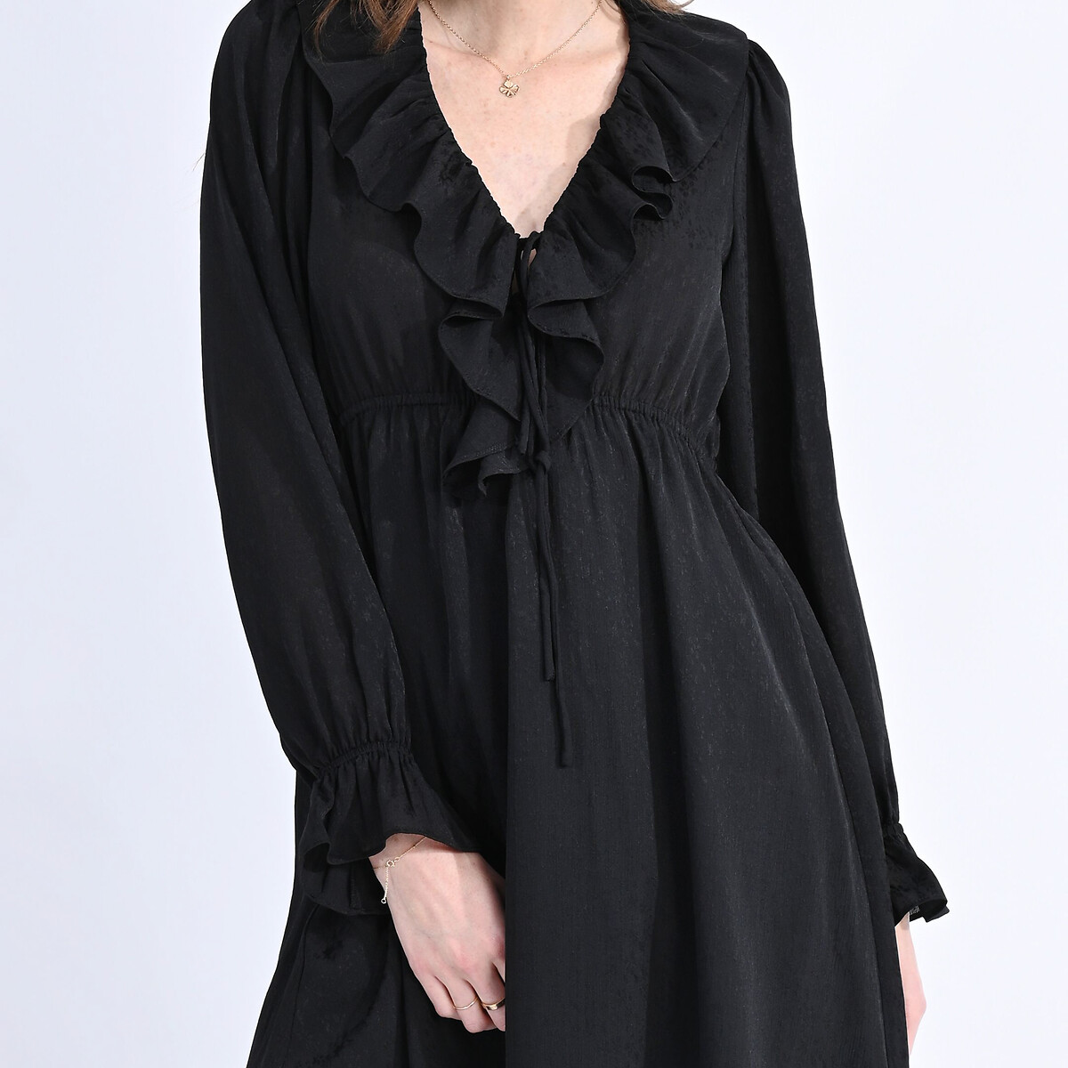 MOLLY BRACKEN<br>Vestido de mangas compridas com gola franzida