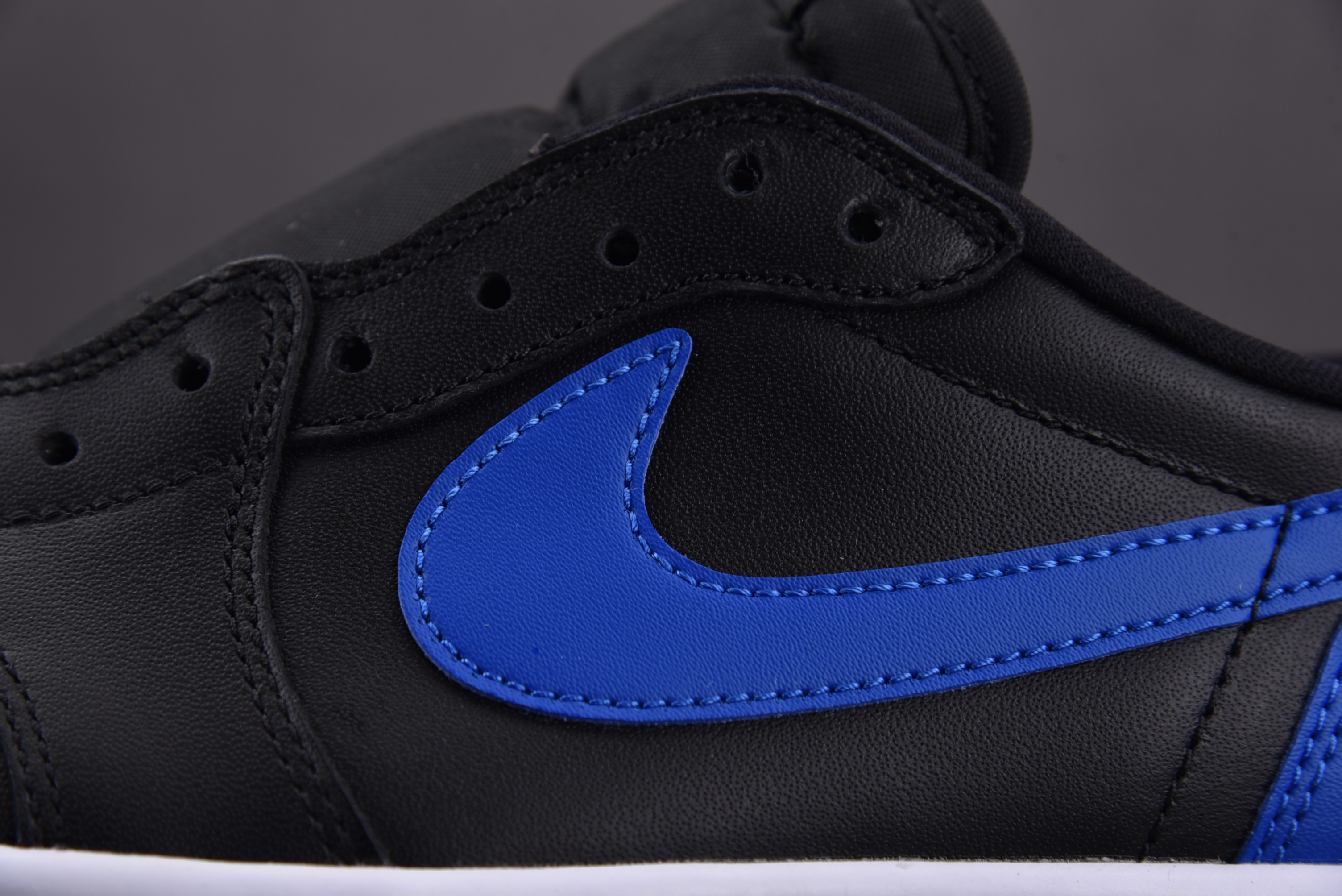 Jordan 1 Retro Low Royal (2015)