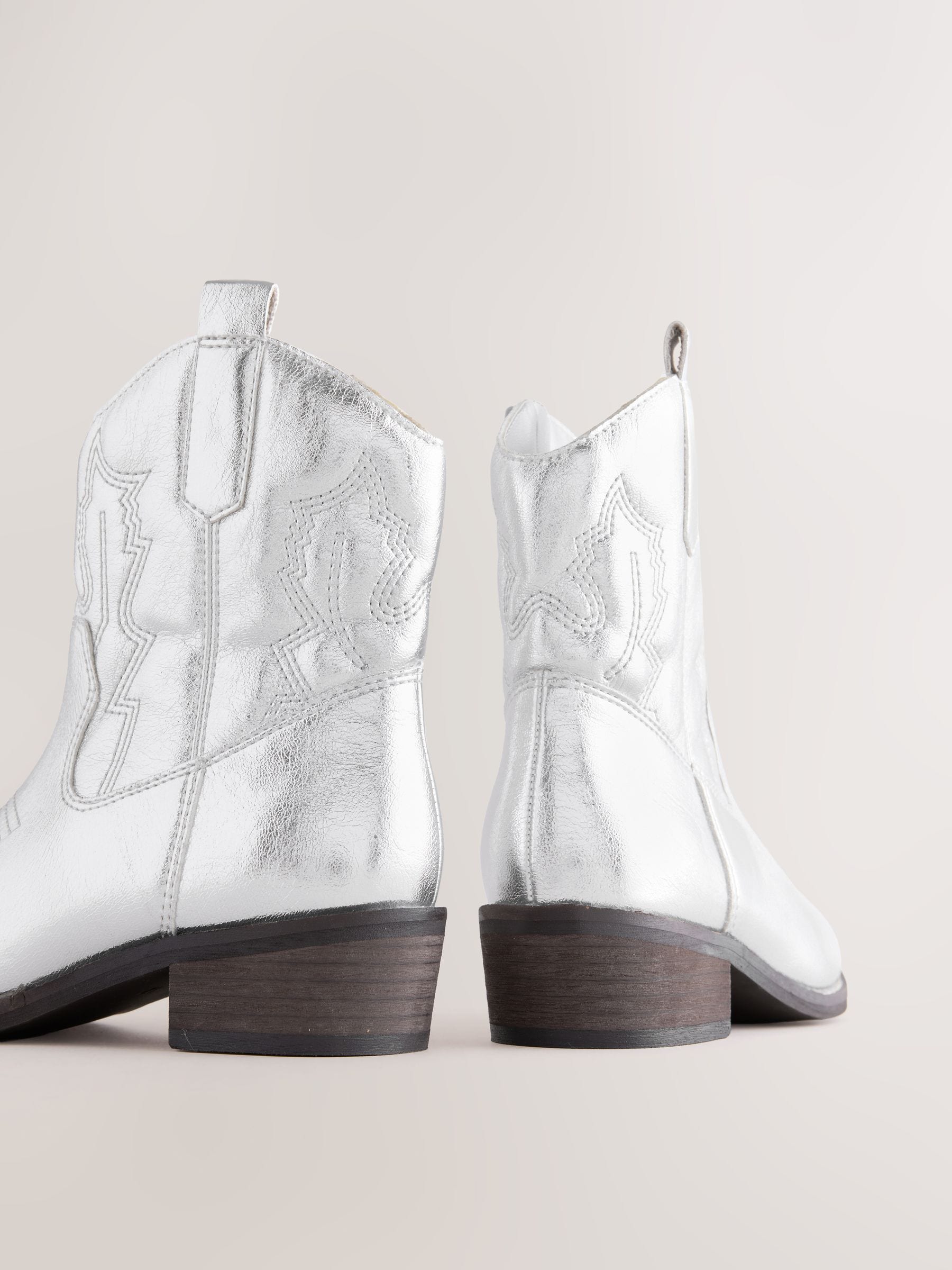 Zilver - Enkellaars in cowboystijl