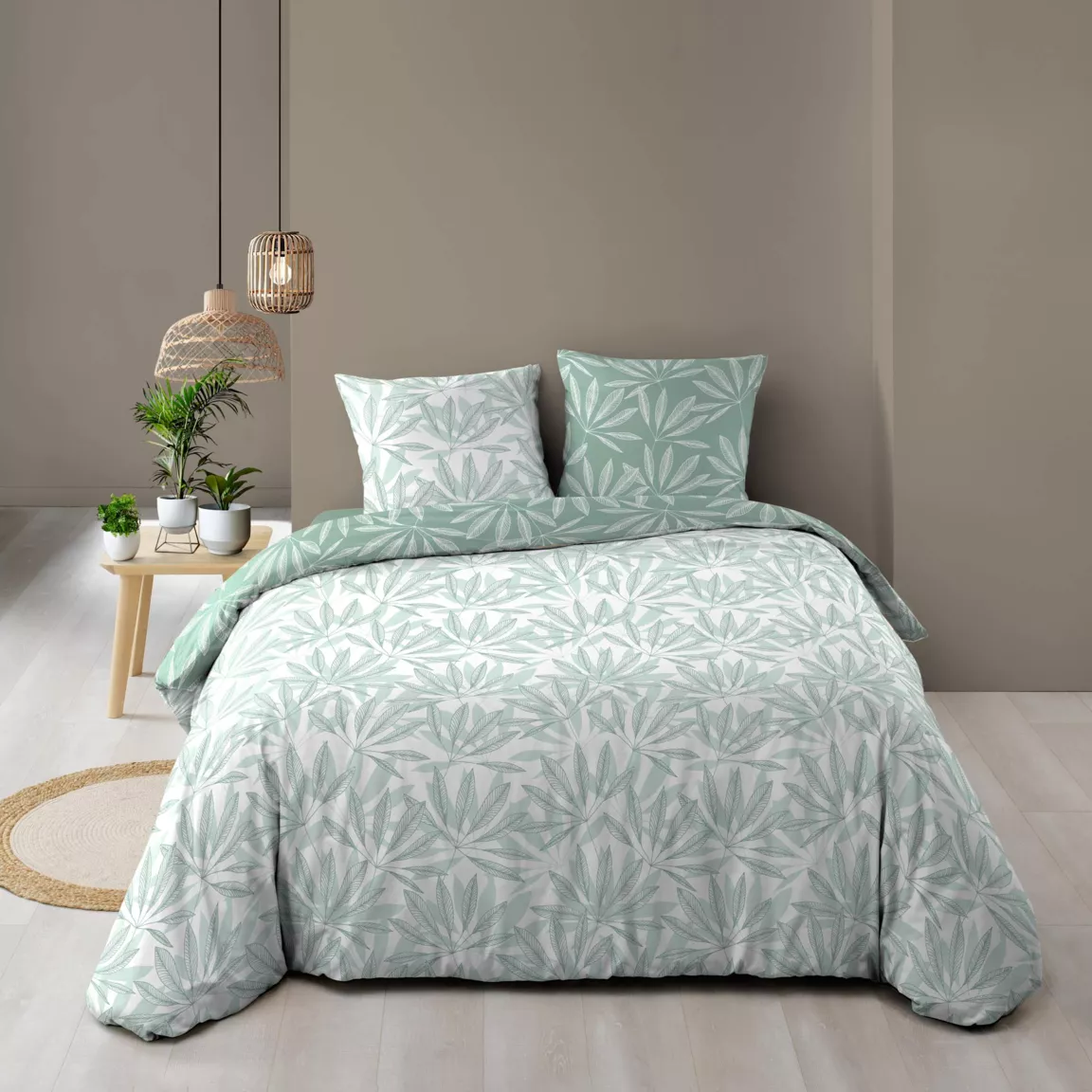 Housse de couette et deux taies coton (260 x 240 cm) Malia Vert sauge
