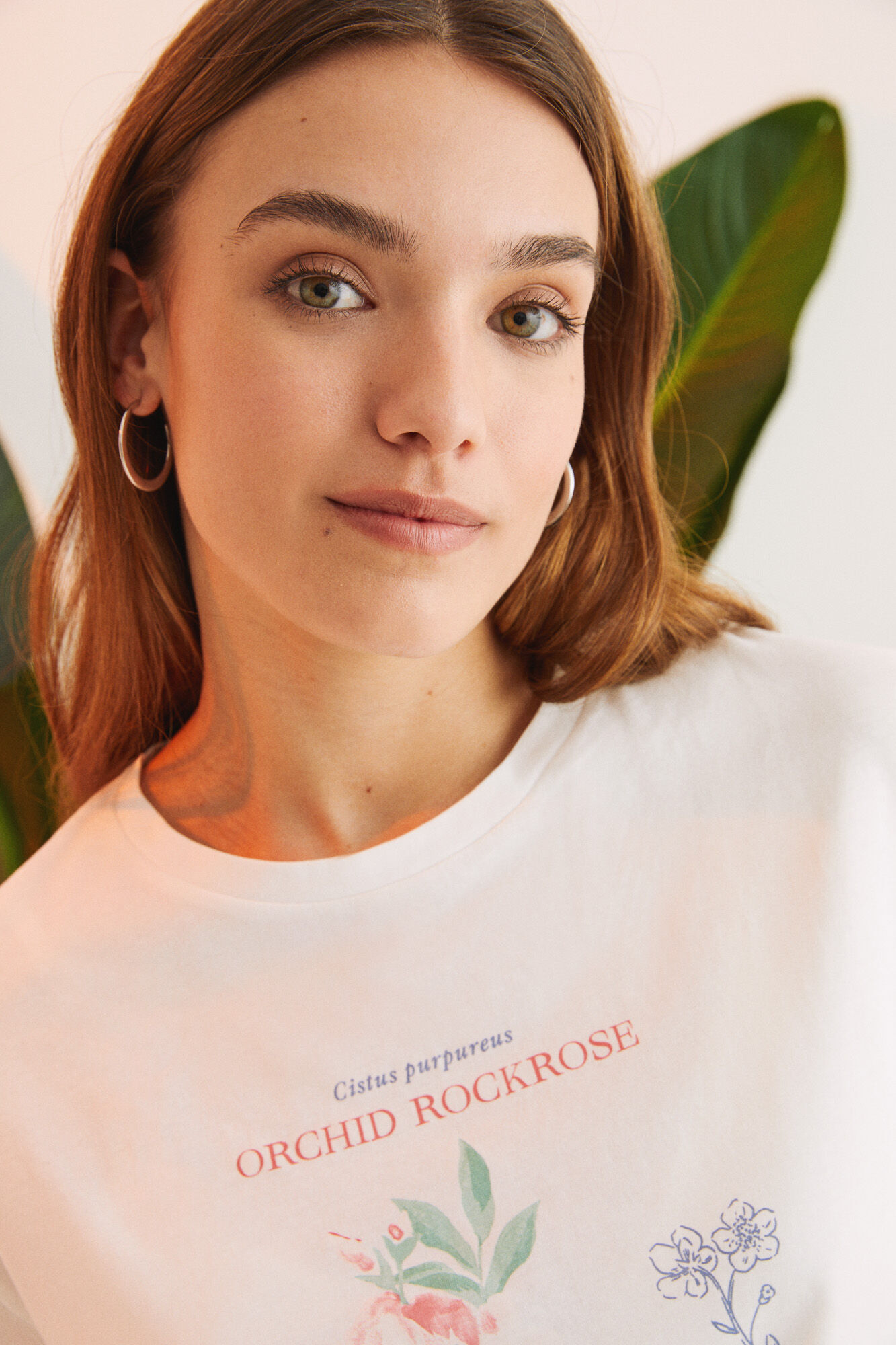 Pijama Capri 100% algodão, branco com flores - bege