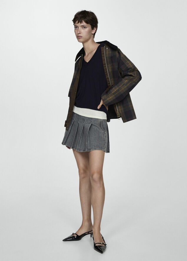 MANGO Fine-knit V-neck sweater Navy