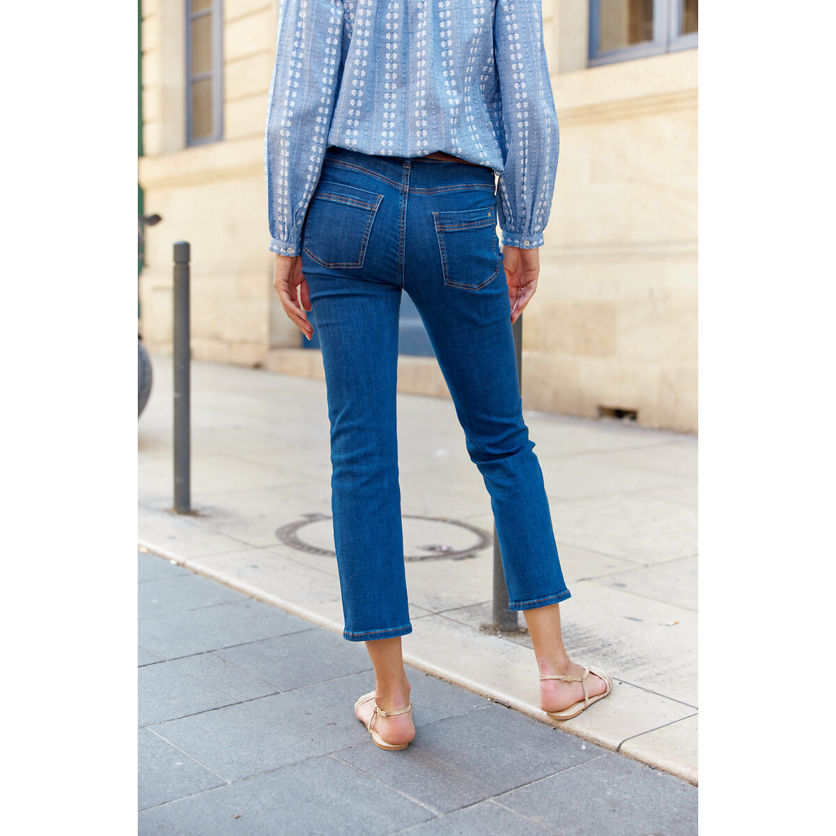 LA PETITE ETOILE<br>Calça jeans justa, jeans com efeito stoned BRUT