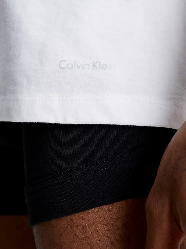 Pacote com 3 camisetas - Clássicas de algodão