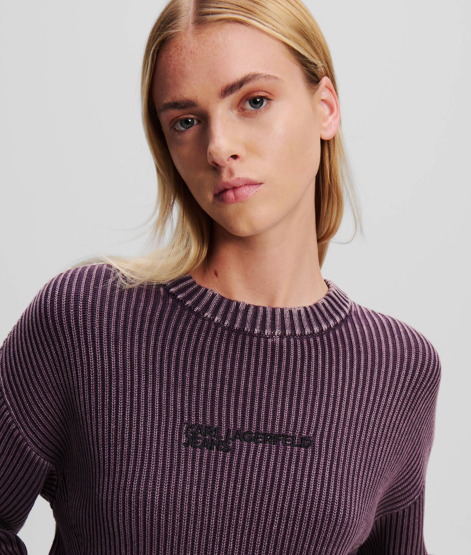 PULL EFFET DÉLAVÉ À L'ACIDE KLJ