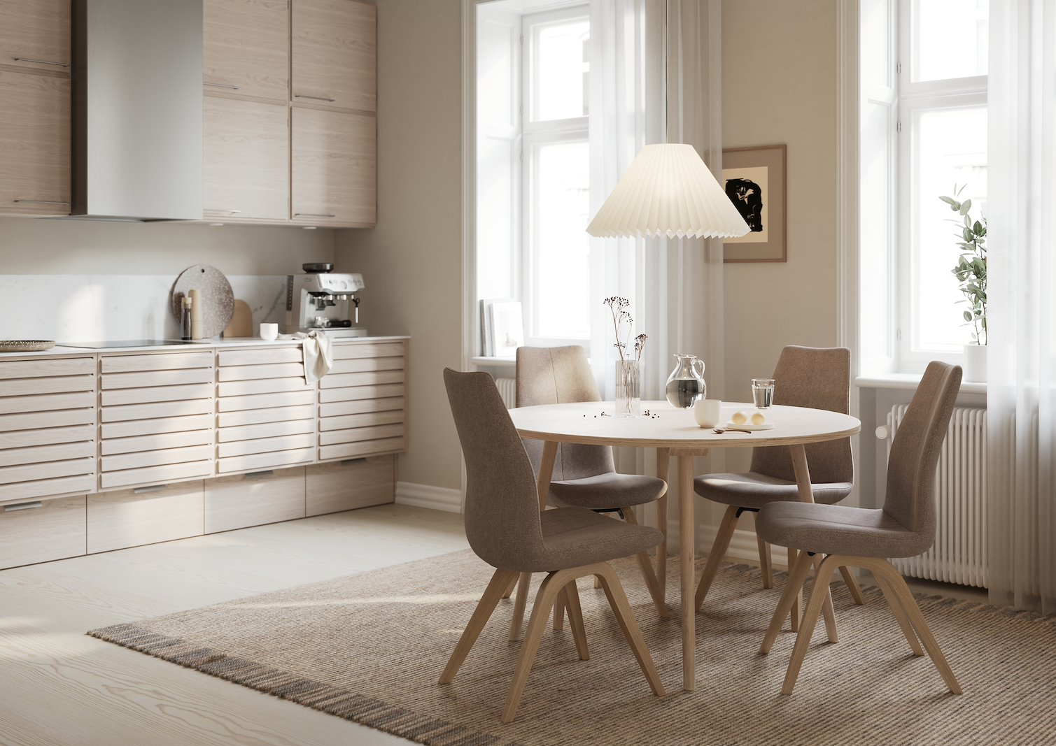 Aroma spisestol I tekstil Alfa 01 Natural med ben i hvitoljet eik.