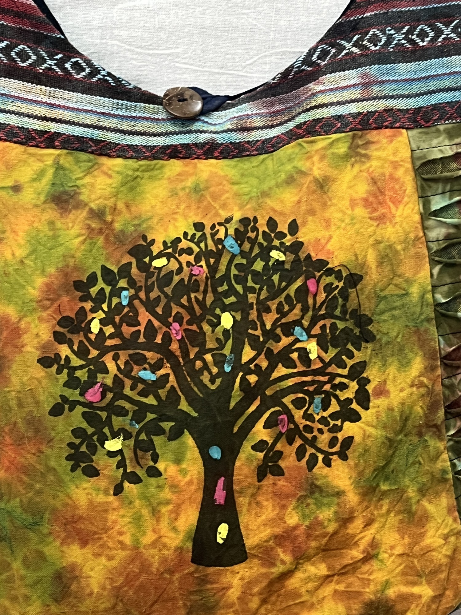 Schultertasche 'Tree of Life', multicolor, gelb, B 38 cm, H 40 cm, L 12 cm günstig bestellen