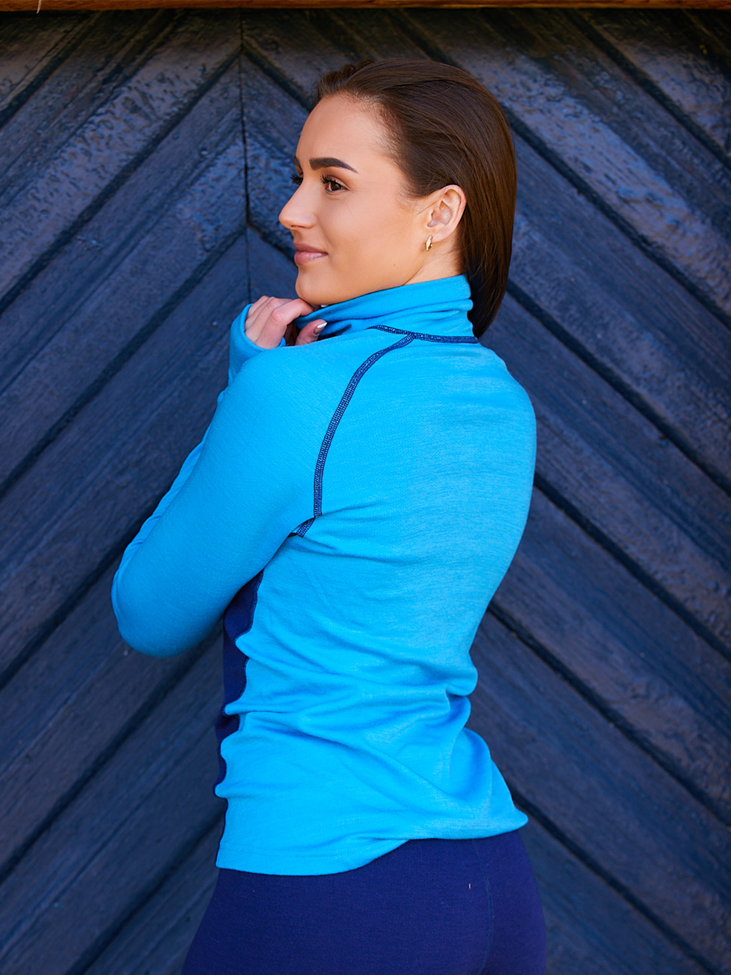 Expedition Woman Zip Neck