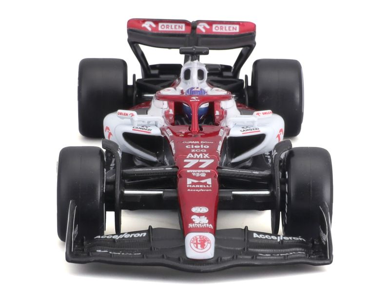 BBurago Alfa Romeo F1 Team Orlen C42 Bottas 2022 1:43 Sammlermodell im Massstab 1:43