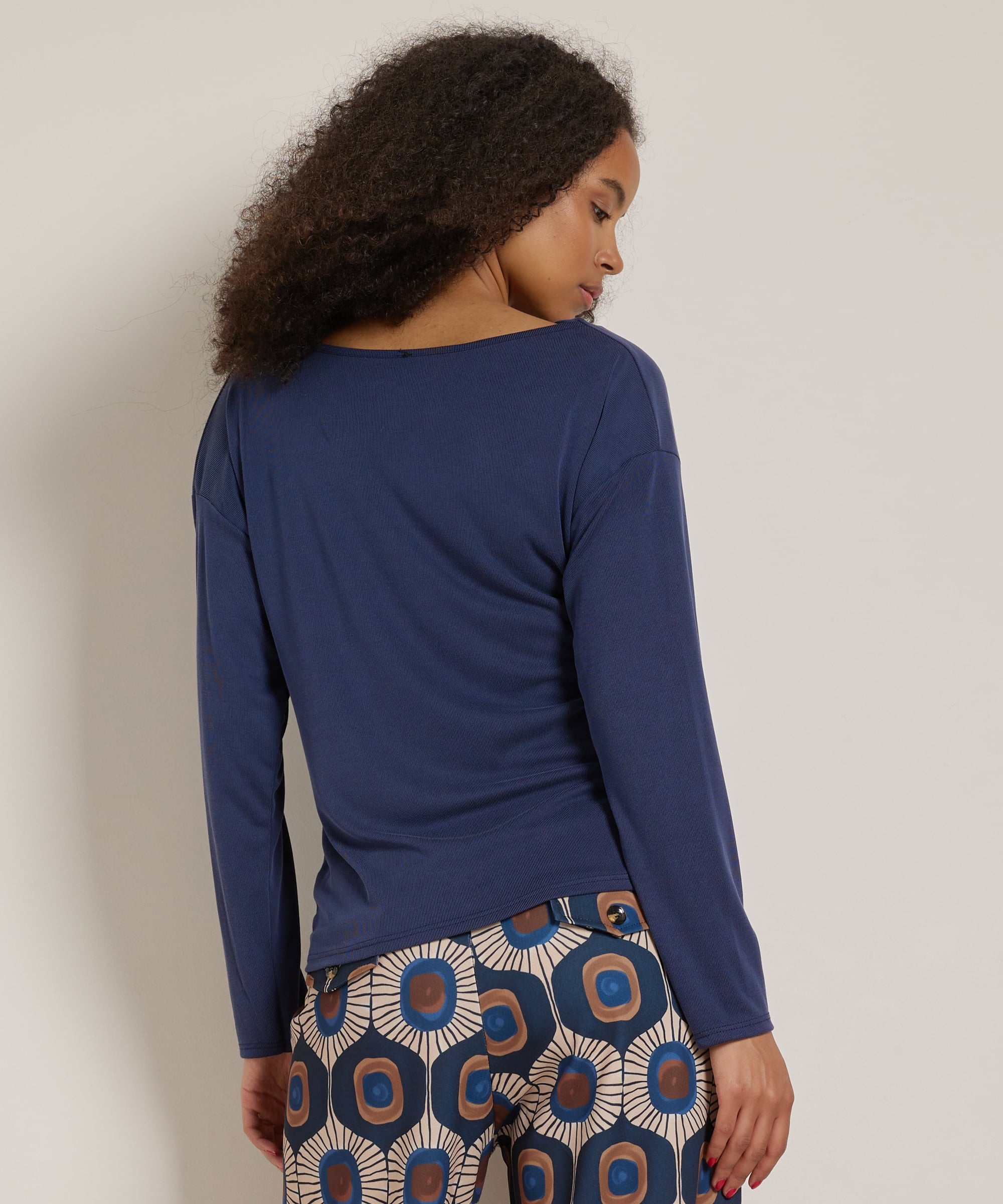uni top met broche