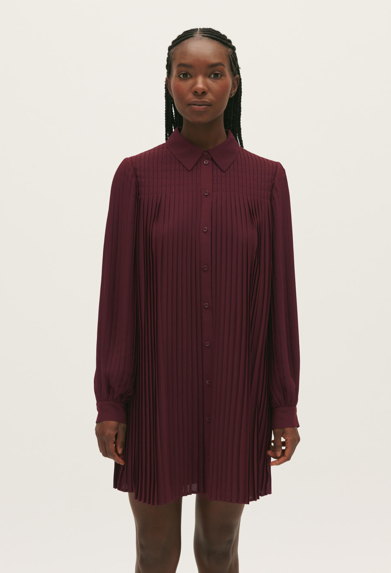 Robe courte plissee