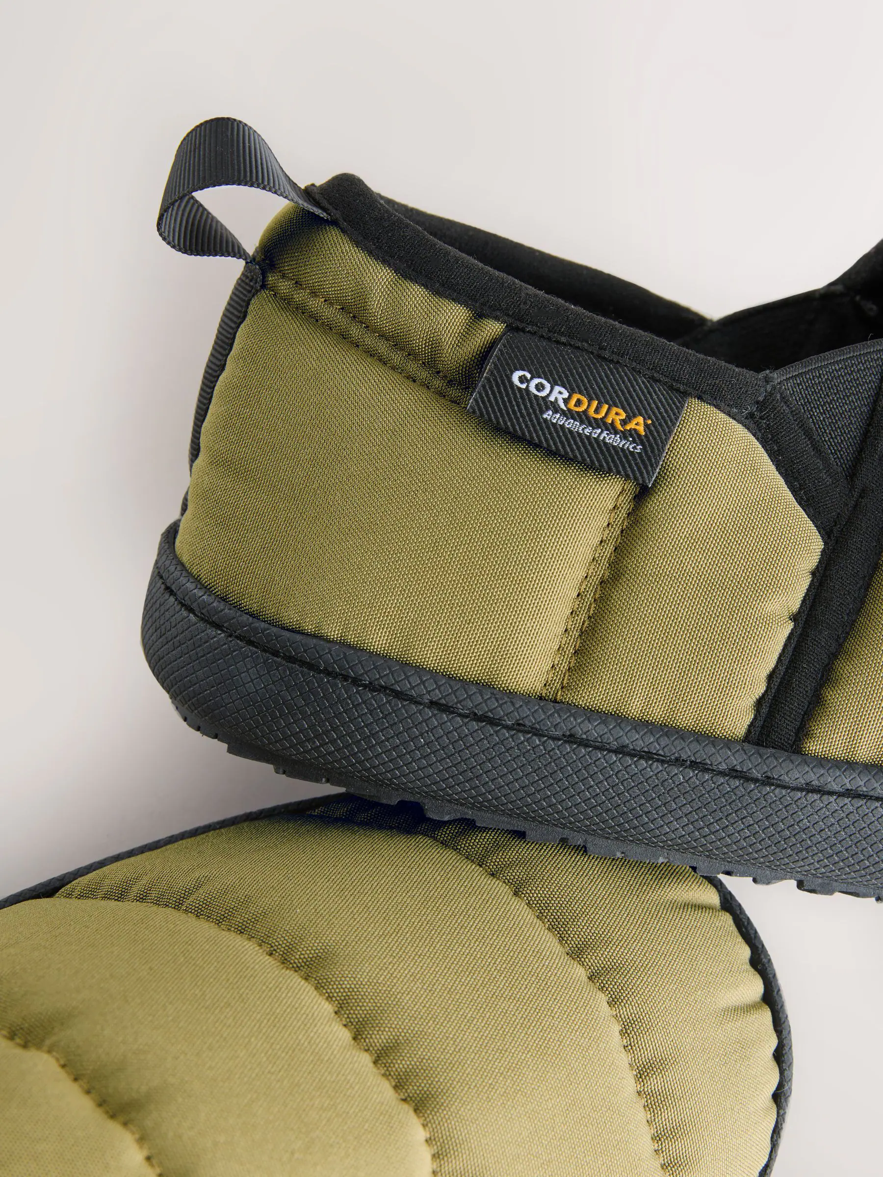Olijfgroen - Codura Quilted Slippers