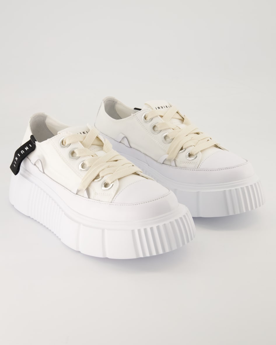 Inuikii Matilda Canvas Low 23 Sneaker in Weiß